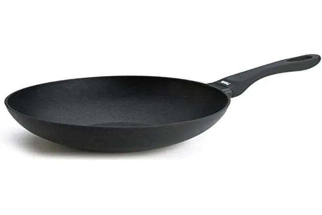 risoli-professionale-wok-saltapasta-antiaderente-28-cm-per-induzione-e-gas-fondo image 1