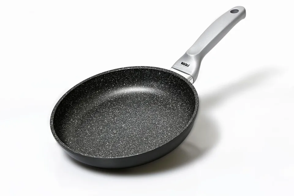 risoli-granito-padella-antiaderente-20-cm-alluminio-fuso-fondo-induzione-full-bo image 1